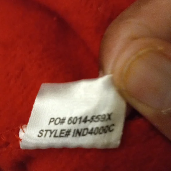 PRICE DROP🟥MEN RED HOODIE 🩸🟥 - Picture 8 of 11